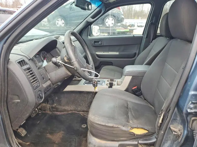 2011 FORD ESCAPE XLT  