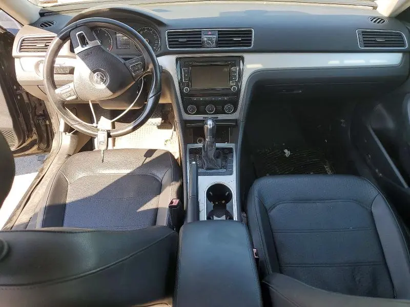 2013 VOLKSWAGEN PASSAT SE  
