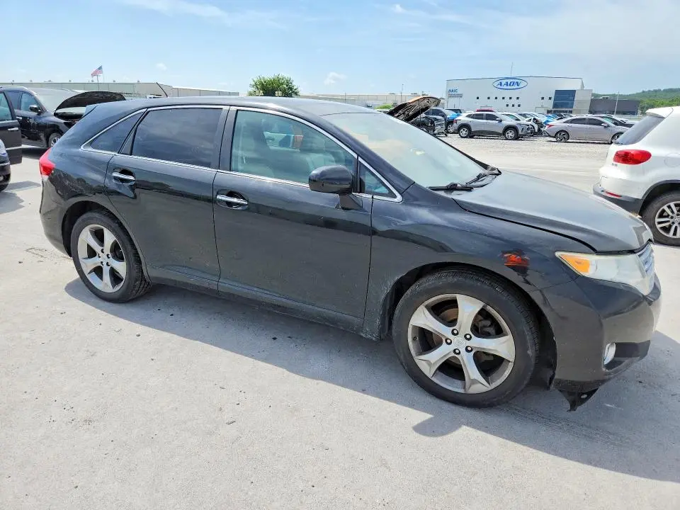 2011 TOYOTA VENZA AWD V6  