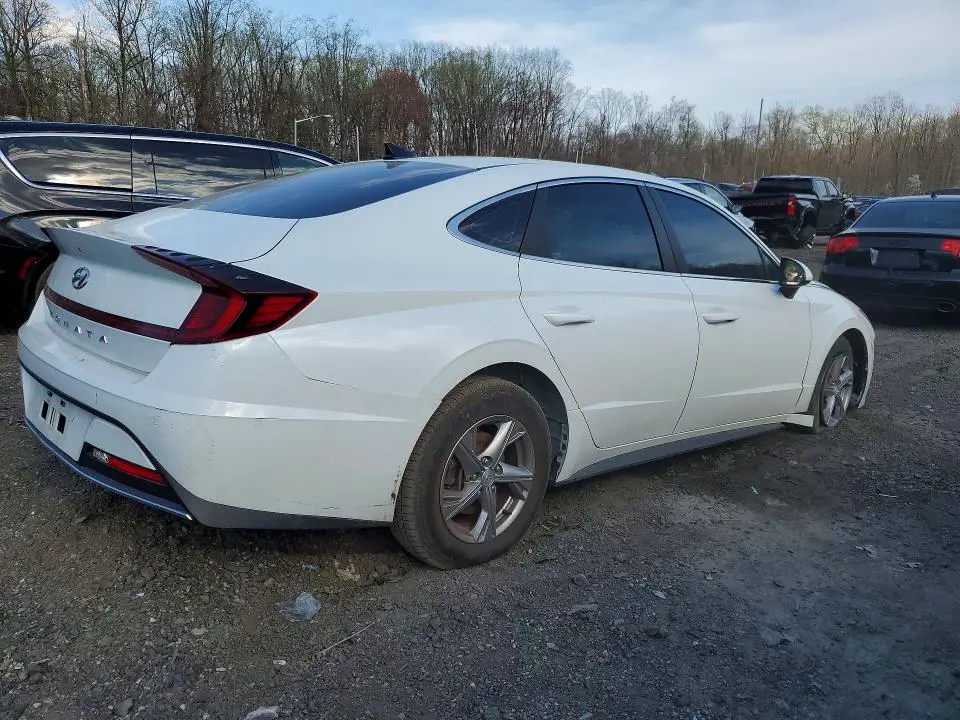 2021 HYUNDAI SONATA SE  