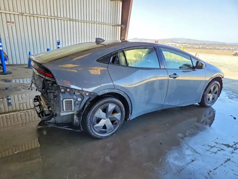 2024 TOYOTA PRIUS LE  