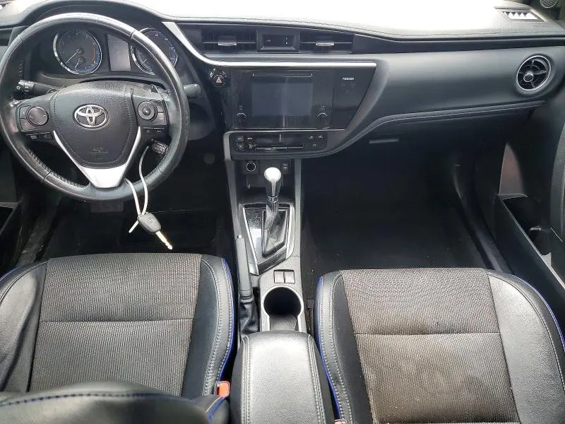 2017 TOYOTA COROLLA SE  