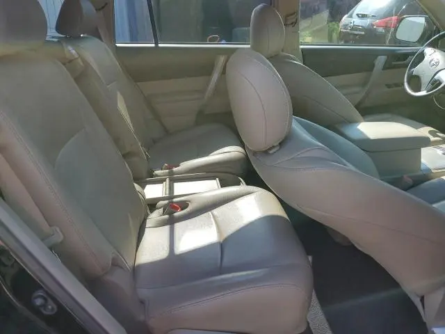 2013 TOYOTA HIGHLANDER BASE  