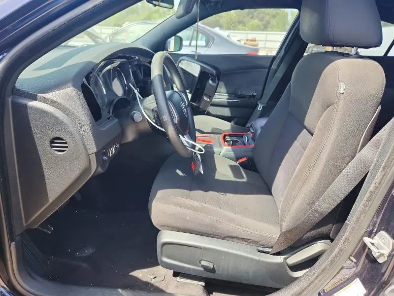 2012 DODGE CHARGER SE  