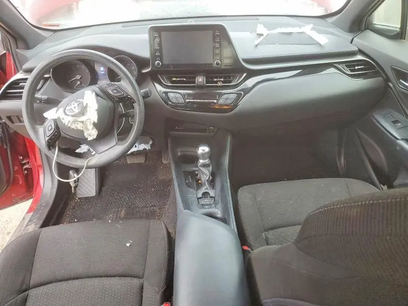 2019 TOYOTA C-HR LE  