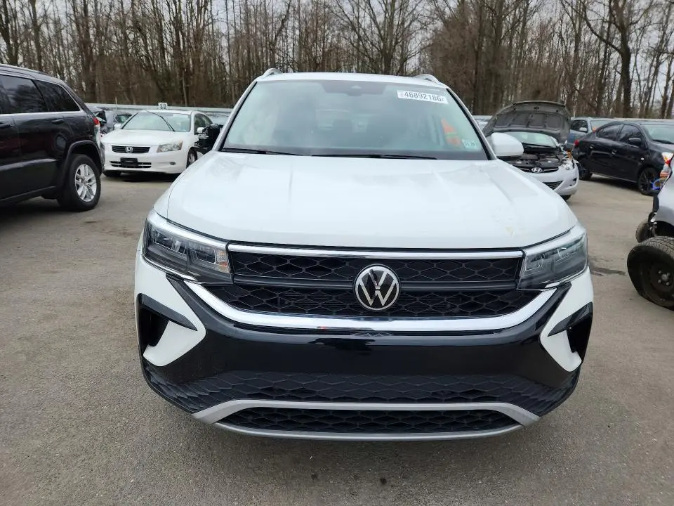 2024 VOLKSWAGEN TAOS SE  