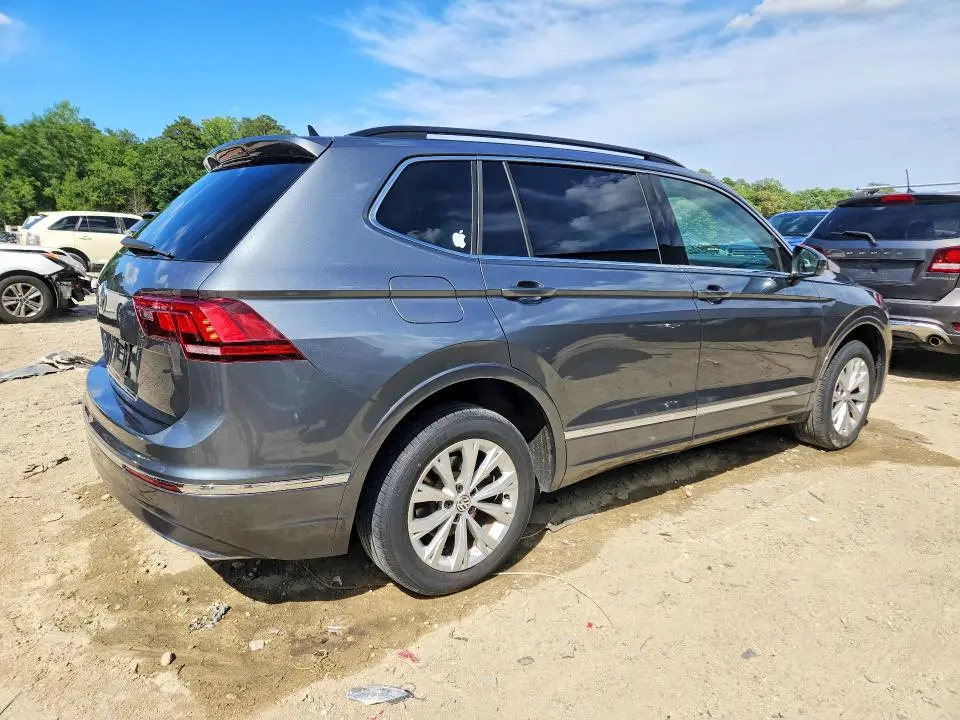 2018 VOLKSWAGEN TIGUAN SE  