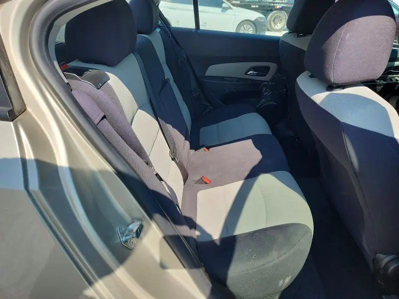 2013 CHEVROLET CRUZE LS  