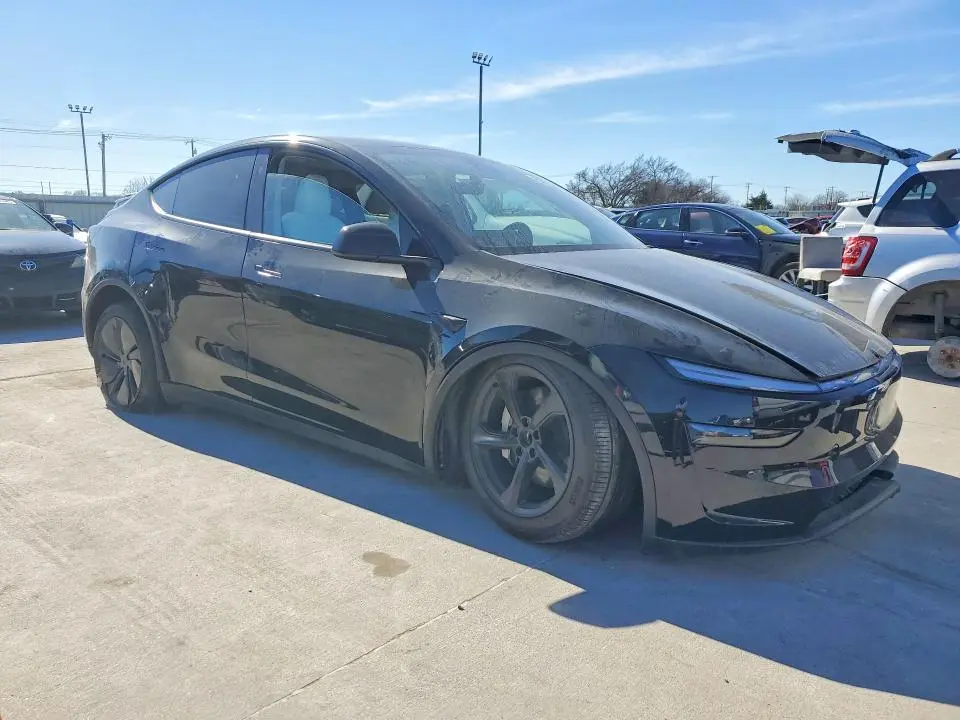 2026 TESLA MODEL Y   
