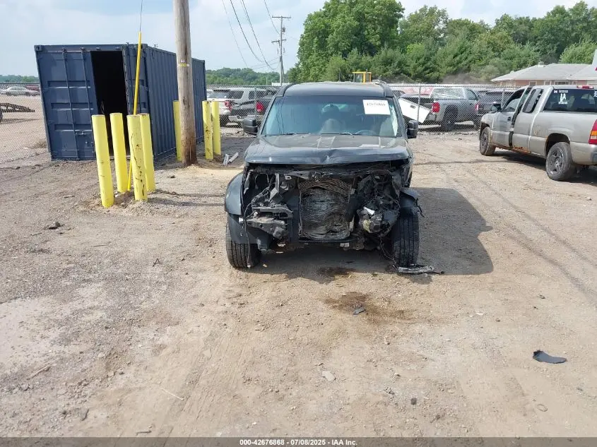 2011 DODGE NITRO HEAT