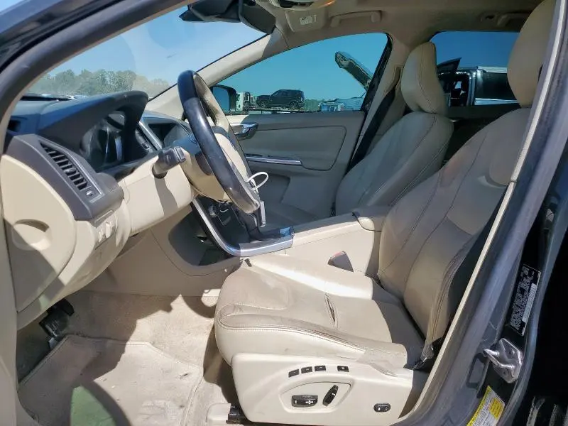 2015 VOLVO XC60 T5 PREMIER  