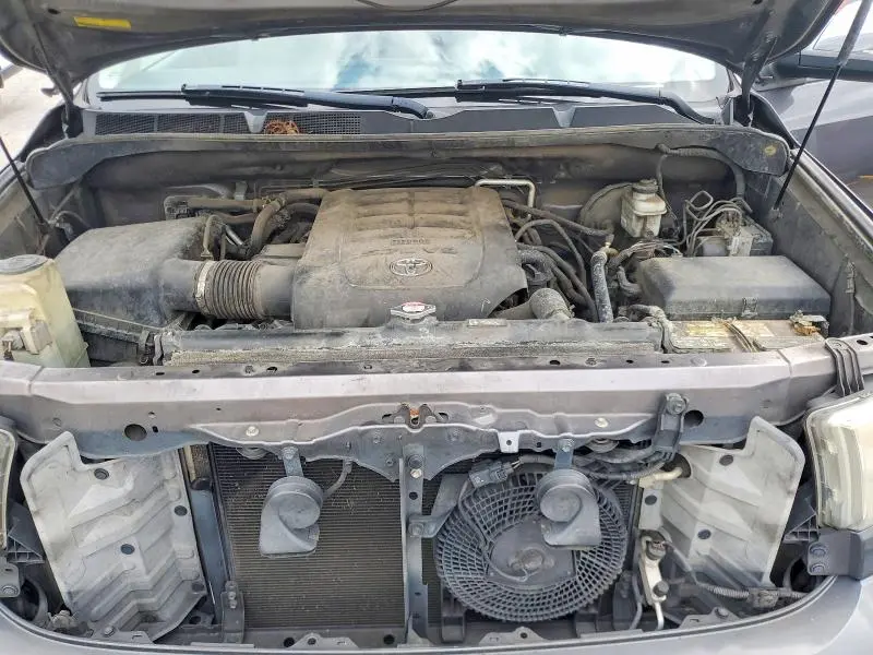 2013 TOYOTA SEQUOIA PLATINUM  