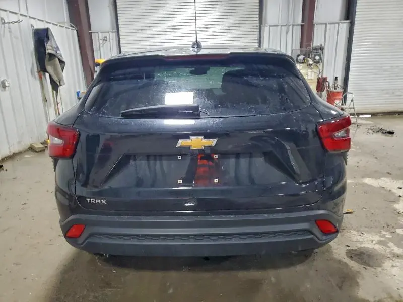 2024 CHEVROLET TRAX LS  