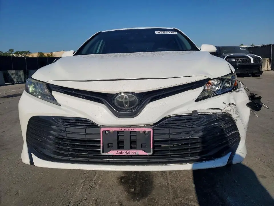 2019 TOYOTA CAMRY LE  