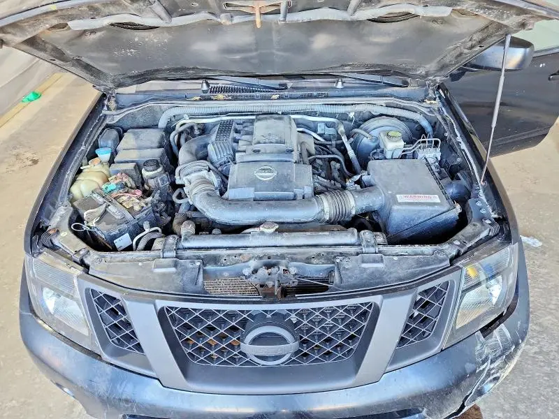 2012 NISSAN PATHFINDER S  