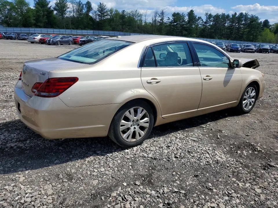 2010 TOYOTA AVALON XLS  