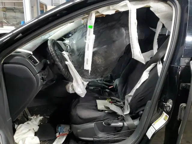 2013 VOLKSWAGEN JETTA BASE  