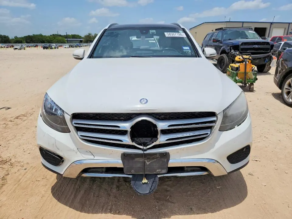 2017 MERCEDES-BENZ GLC 300  