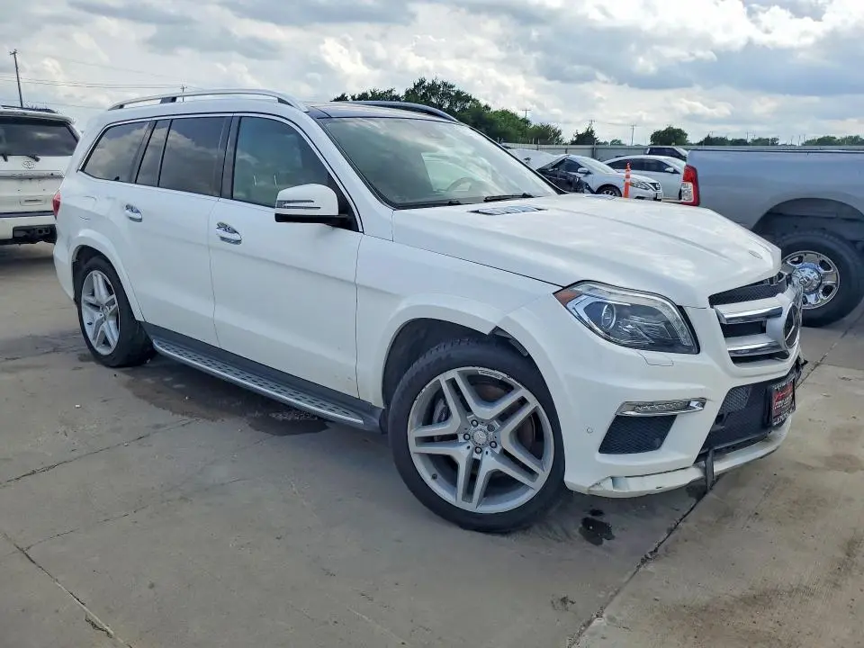 2016 MERCEDES-BENZ GL 550 4MATIC  