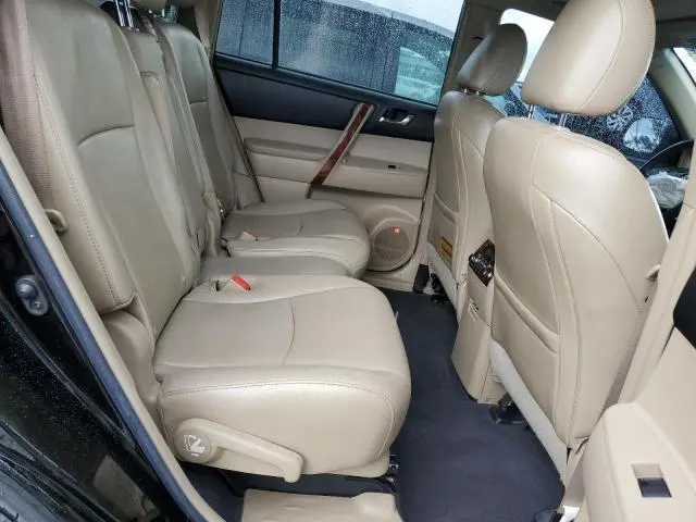 2013 TOYOTA HIGHLANDER LIMITED  