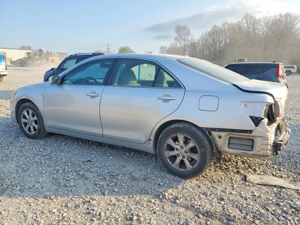2011 TOYOTA CAMRY LE  