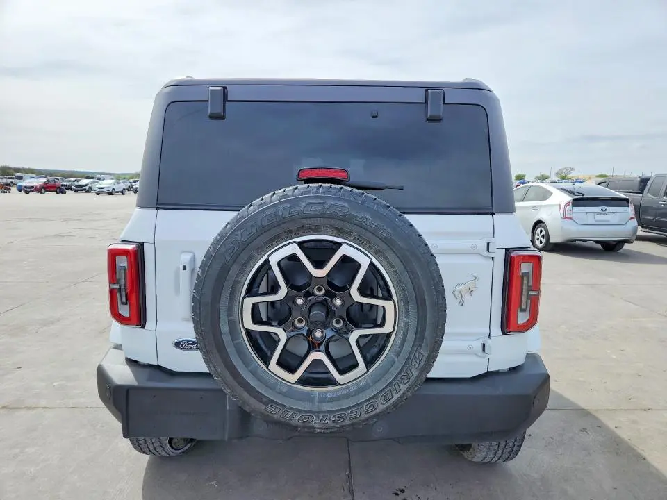 2022 FORD BRONCO BASE  