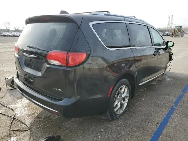 2017 CHRYSLER PACIFICA LIMITED  