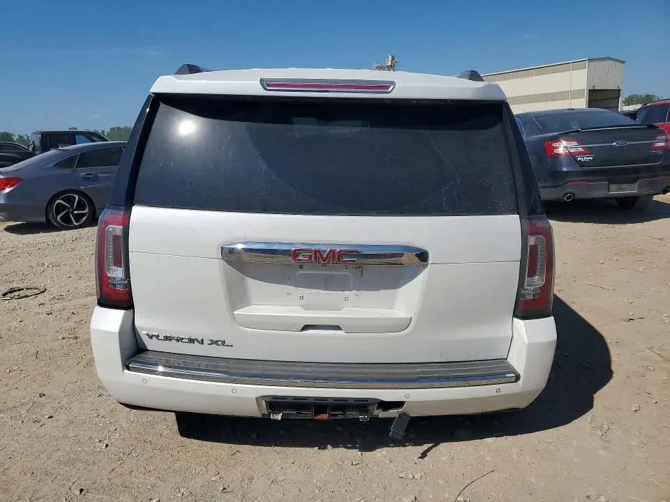 2018 GMC YUKON XL DENALI  