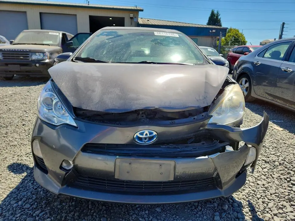 2014 TOYOTA PRIUS C ONE  