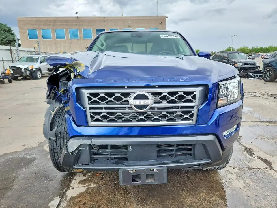 2023 NISSAN FRONTIER SV  