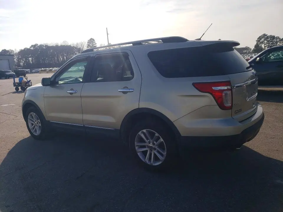 2011 FORD EXPLORER XLT  