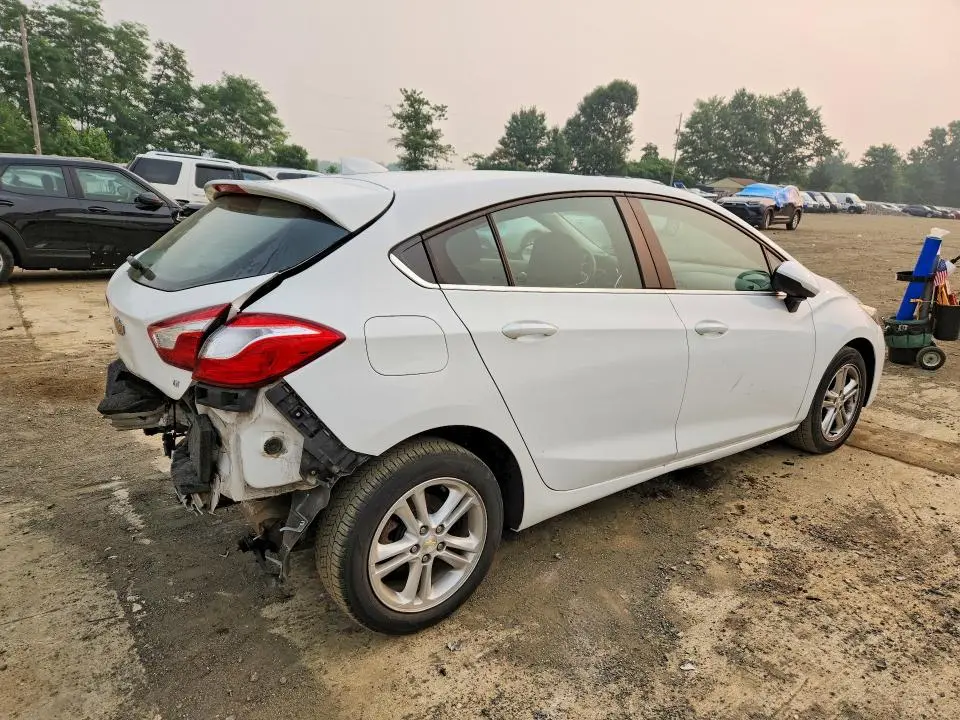 2018 CHEVROLET CRUZE LT  