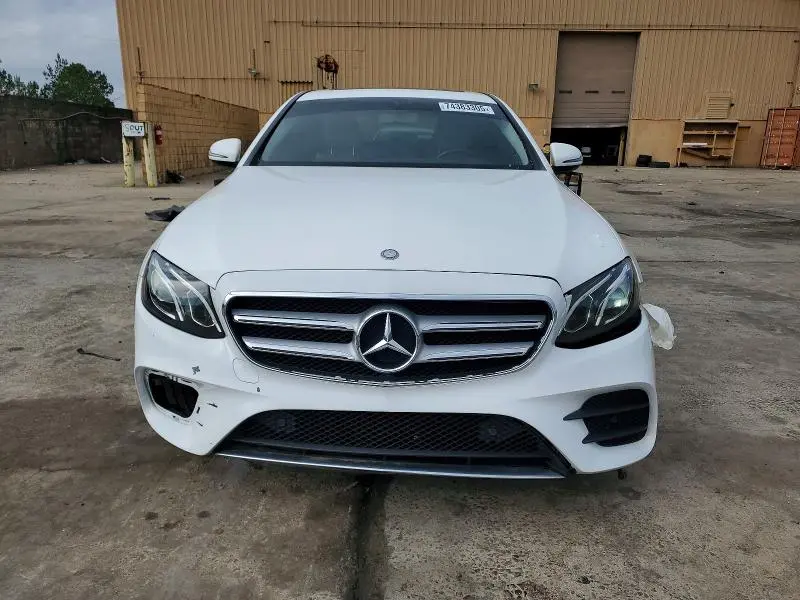 2017 MERCEDES-BENZ E 300  