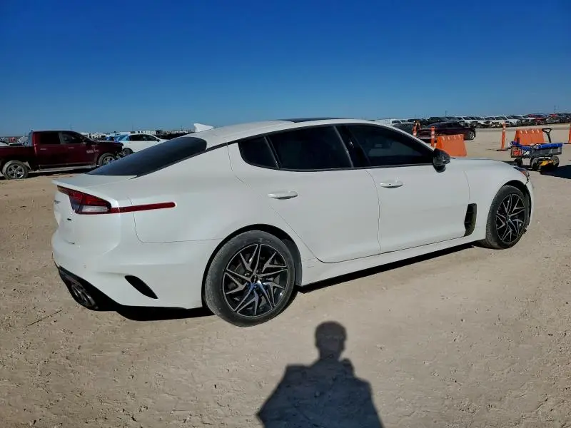 2023 KIA STINGER GT LINE  