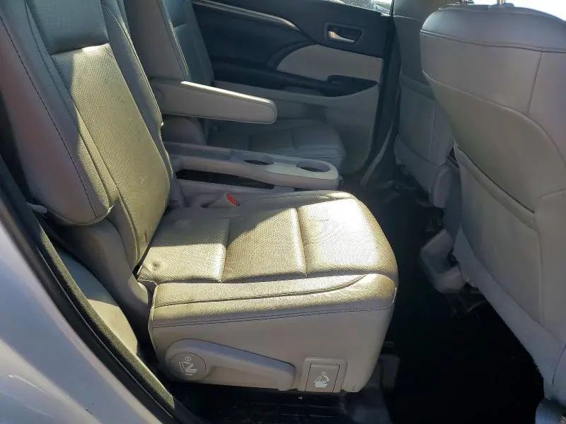 2018 TOYOTA HIGHLANDER LIMITED  
