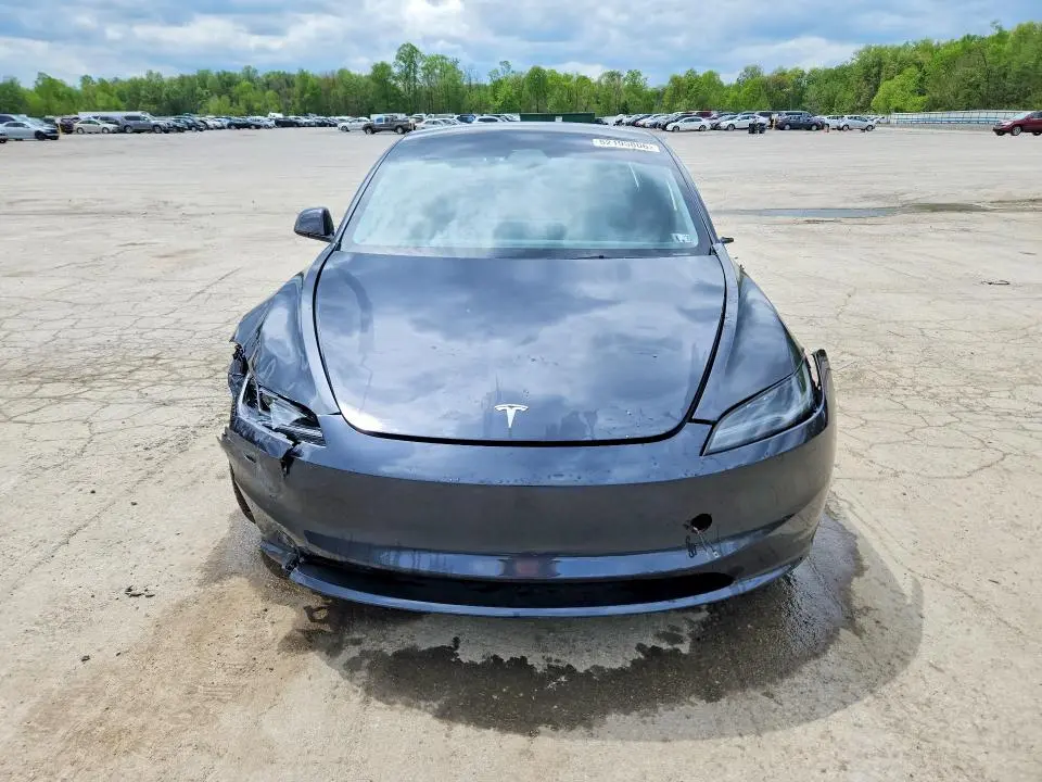 2025 TESLA MODEL 3   
