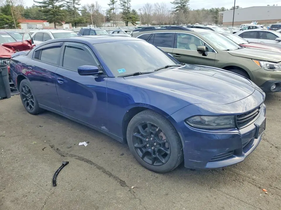 2017 DODGE CHARGER SXT  