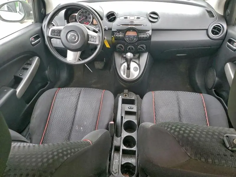 2011 MAZDA MAZDA2   