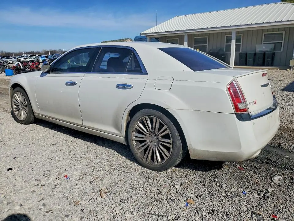 2011 CHRYSLER 300C   