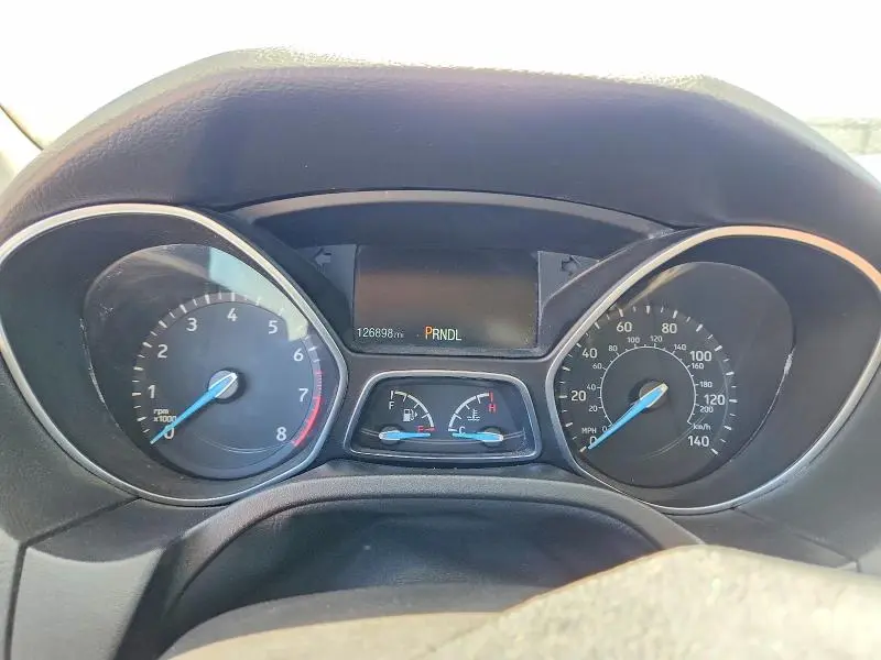 2015 FORD FOCUS SE  