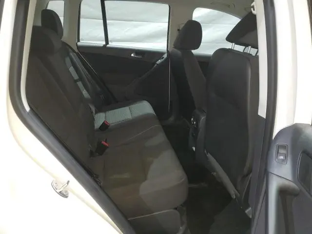 2012 VOLKSWAGEN TIGUAN S  