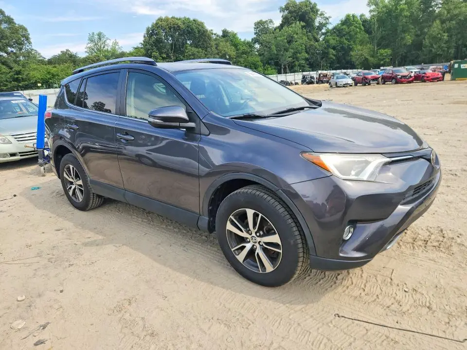 2018 TOYOTA RAV4 XLE  