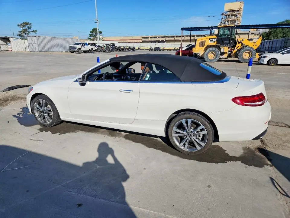 2017 MERCEDES-BENZ C 300  
