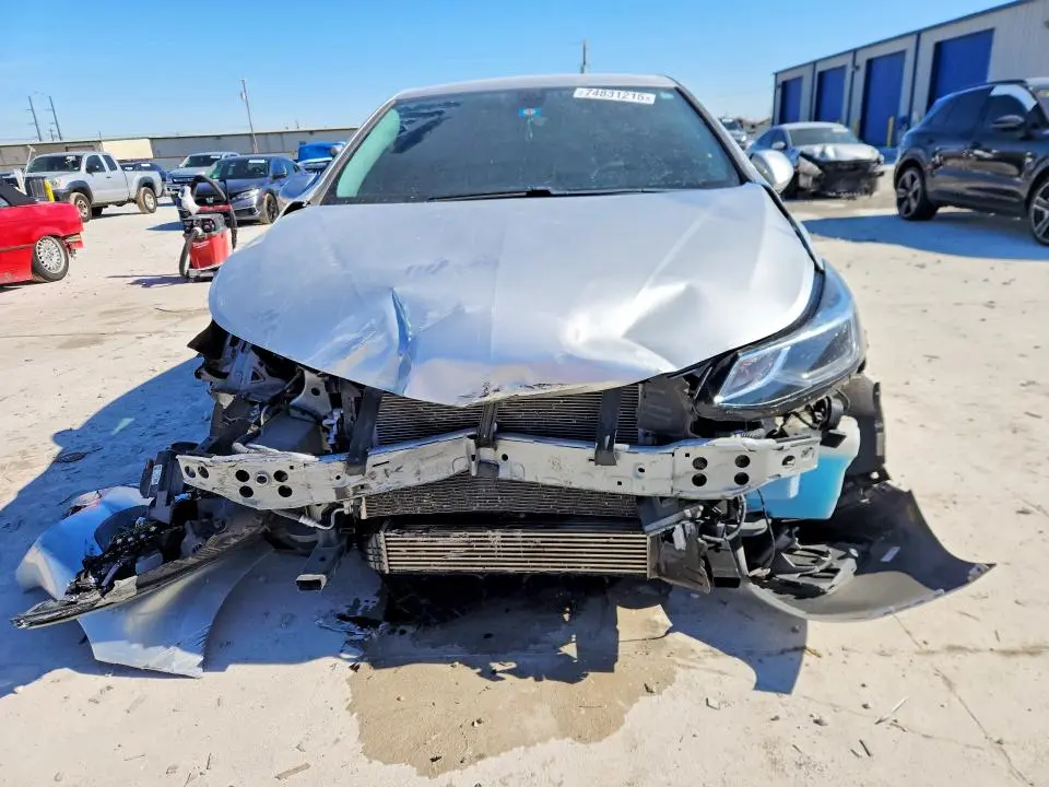 2019 CHEVROLET CRUZE LT  