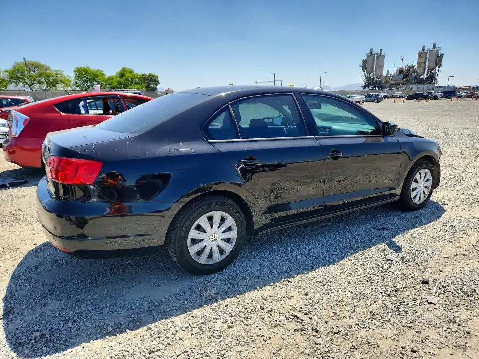 2013 VOLKSWAGEN JETTA BASE  