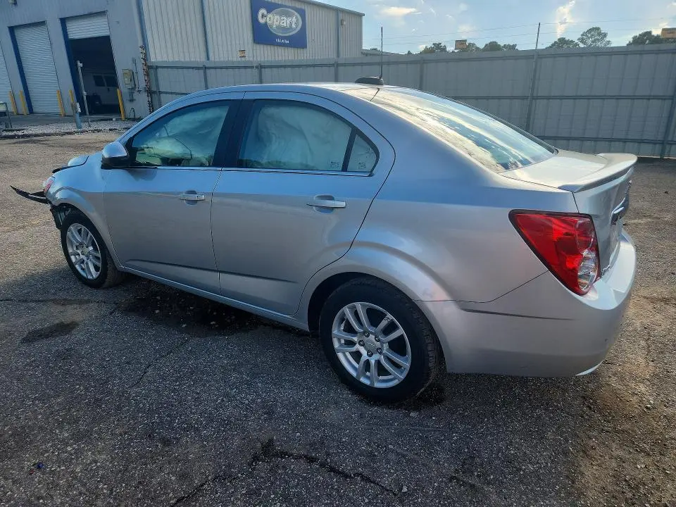 2016 CHEVROLET SONIC LT  