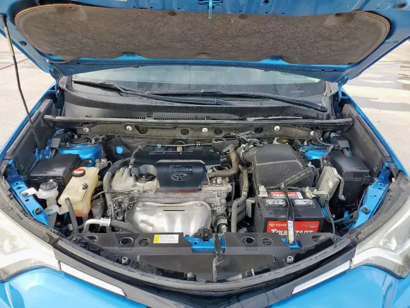 2016 TOYOTA RAV4 LE