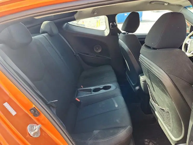 2016 HYUNDAI VELOSTER BASE  