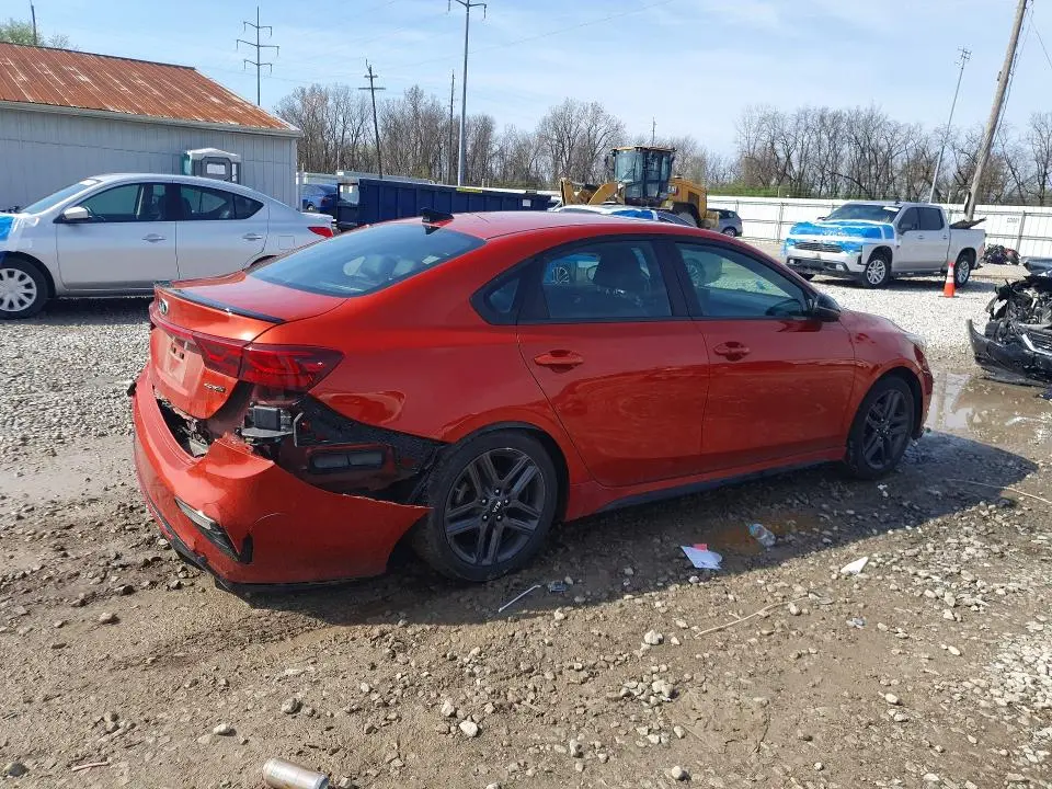 2021 KIA FORTE GT-LINE  