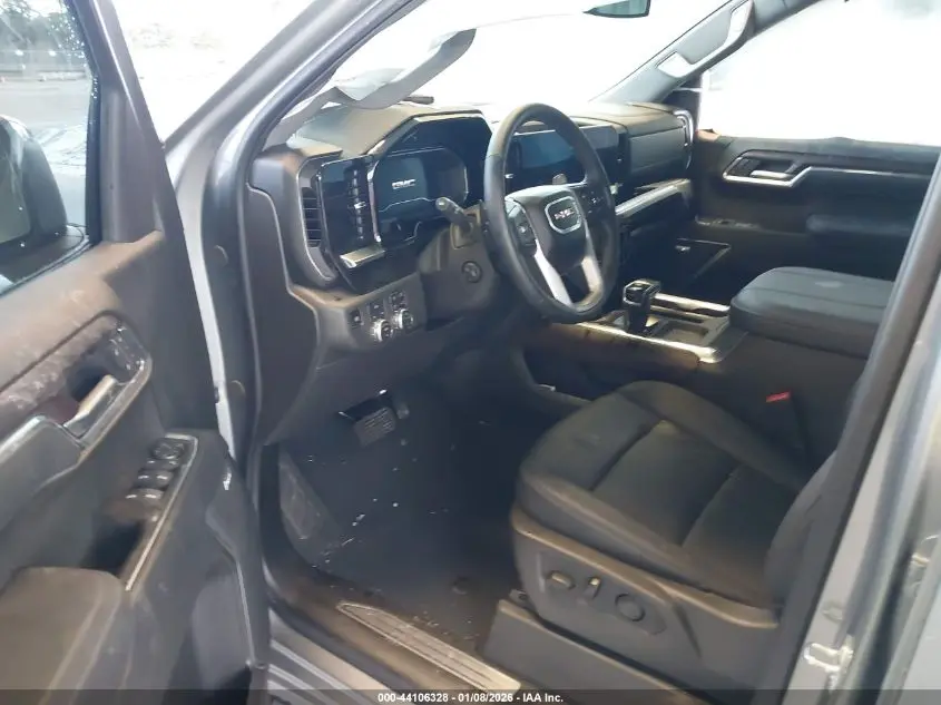 2025 GMC SIERRA 1500 4WD  SHORT BOX SLT